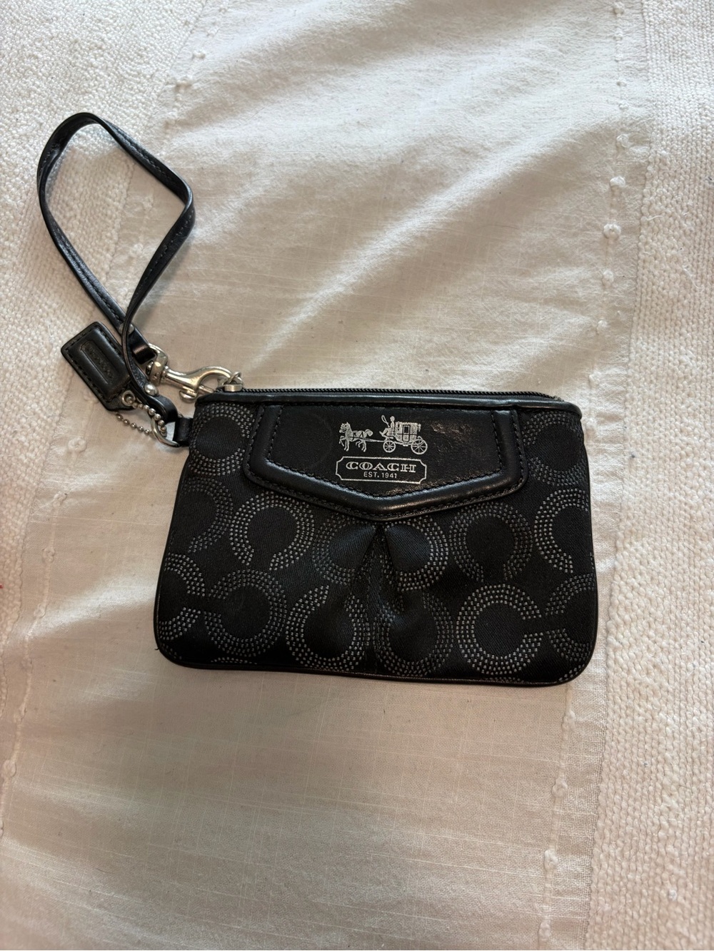 Coach Black Signature C Zip Wristlet
